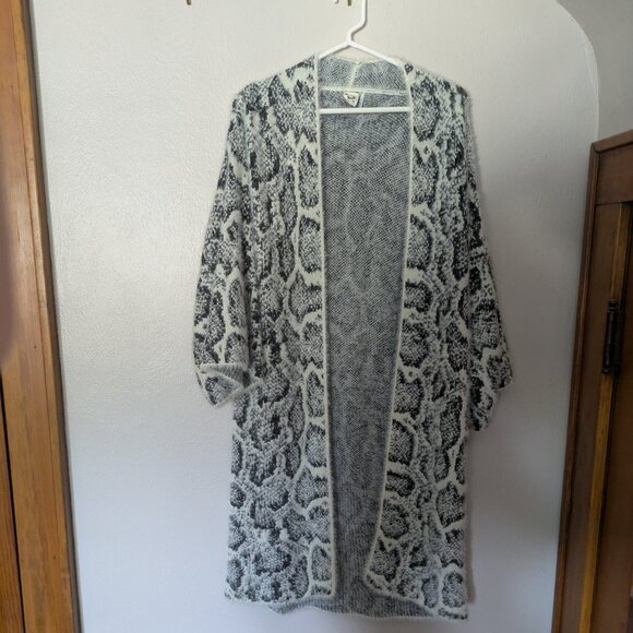 Akemi + Kin | Anthropologie Cardigan - Picture 1 of 6